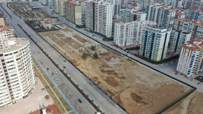 Konya Büyükşehir Belediyesi Yeni Bir Spor Sosyal Donatı Alanı Oluşturuyor