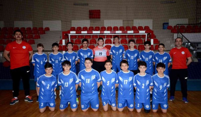 Kulüplü Küçük Erkekler Hentbol Birinciliği Başladı