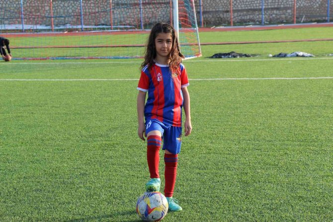 Mardinli Minik Ronaldinho Devlerin Radarında