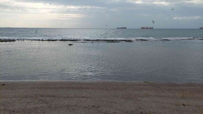 Tekirdağ’da Deniz 15 Metre Çekildi: Kral Yolu Ortaya Çıktı