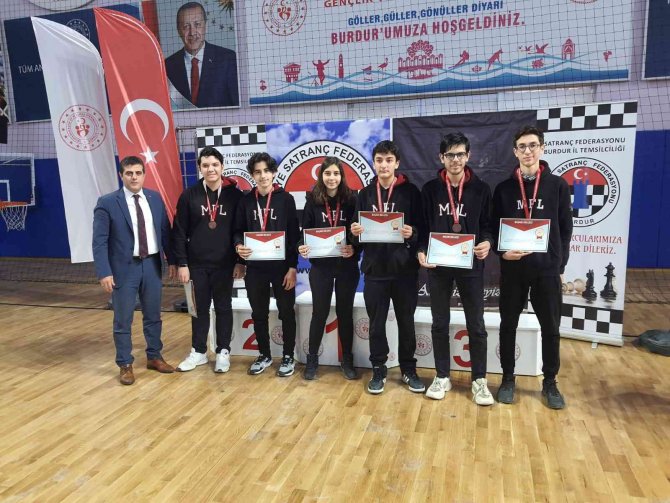 Muğla, Satrançta Burdur’da 5 Takımla Final Hakkı Kazandı