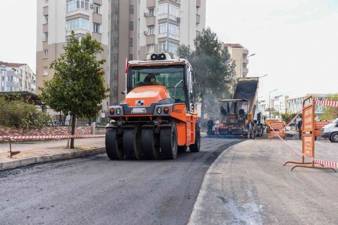 Fener Caddesi’nde Sıcak Asfalt Çalışması
