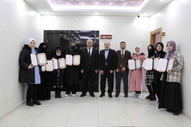 Pehlivan’dan 9 Öğrenciye Hafızlık Belgesi