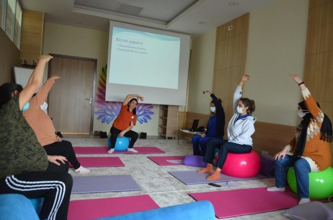Erzurum Şehir Hastanesi Nene Hatun Kadın Doğum Ünitesinde Gebe Okulu Açıldı