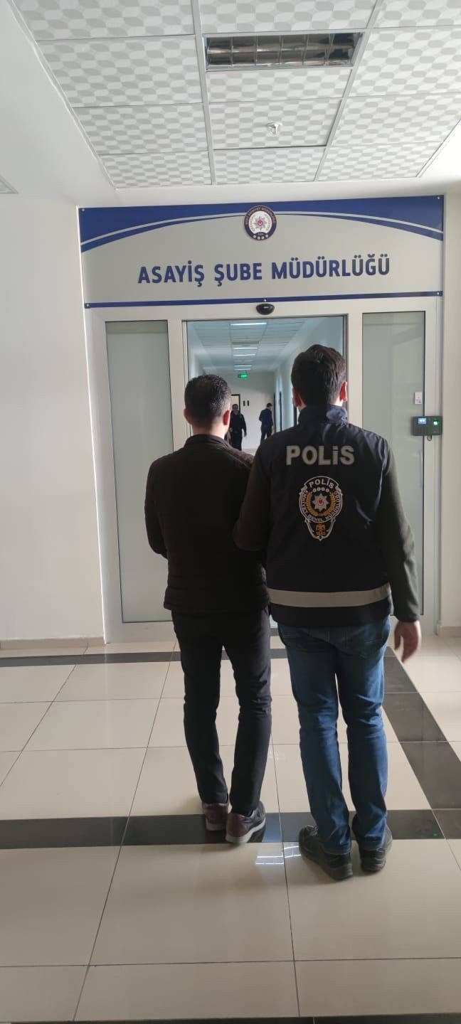 Siirt’te 8 Yıl 4 Ay Hapis Cezası Bulunan Hükümlü Yakalandı