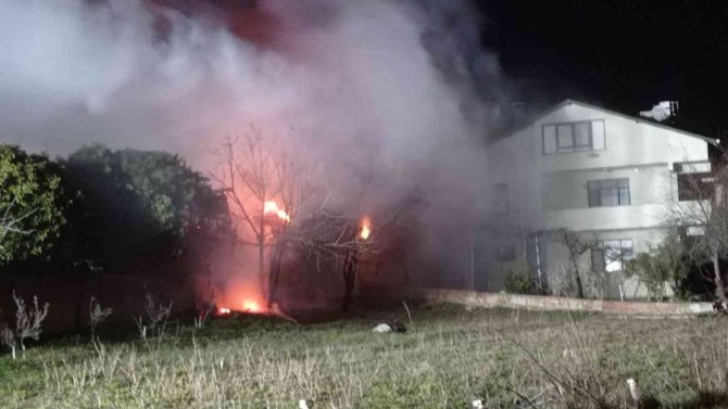 Silivri’de Restoran Olarak Kullanılan İş Yeri Kül Oldu