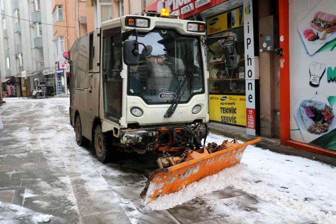 Mart Ayının Sonlarında Kent Yeniden Beyaza Büründü
