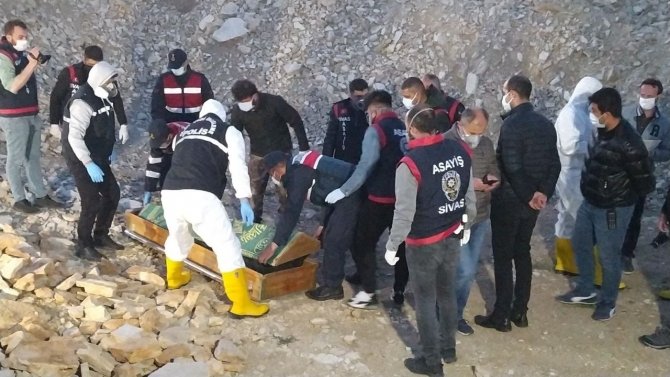 Öldürüp Gömdüğü Genç Kadına Evden Kaçtı İzlenimi Vermek İstemiş