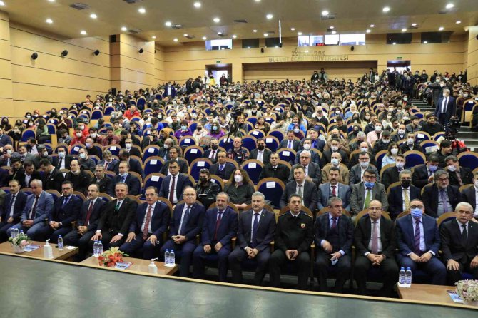 Kamu Başdenetçisi Şeref Malkoç, "Bu Coğrafyada Huzur İstiyorsak Türkiye’nin Güçlü Olması Lazım"