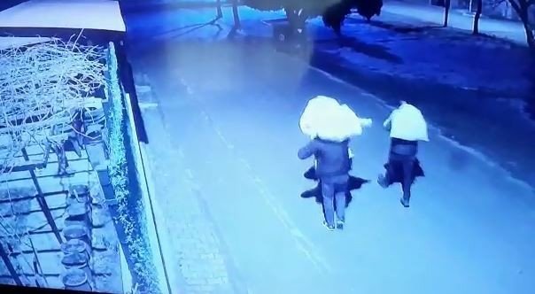 Çuvallı Hırsızlar Kamerada