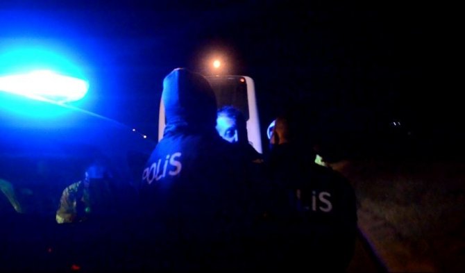 Alkolmetreye Üflemedi, Sinirlenip Kameraya Tekme Salladı