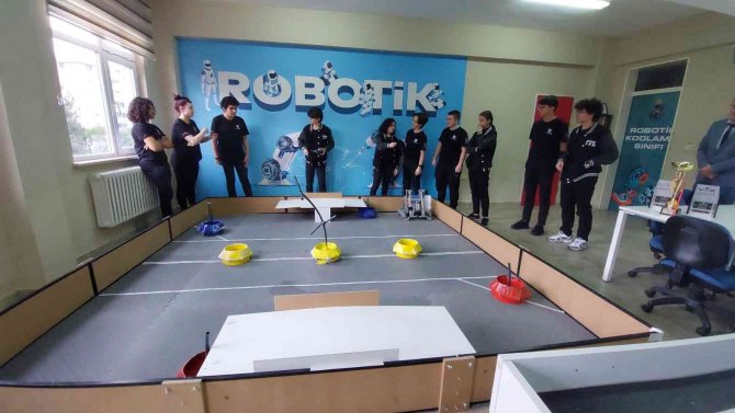 Türkiye Şampiyonu Robot, Abd’de Dünya Robotlarına Meydan Okuyacak