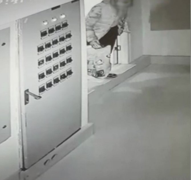 Üsküdar’da, Camiden 100 Bin Tl’lik Ses Sistemi Hırsızlığı Kamerada