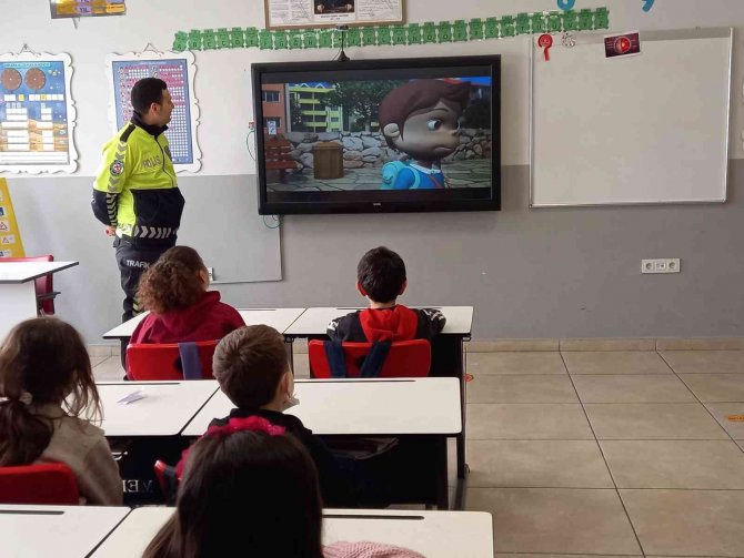 Van Polisinden Öğrencilere Trafik Eğitimi