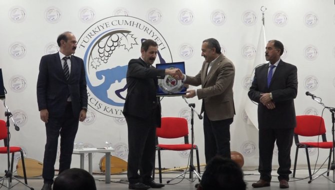 Erciş’te Aşıklar Buluşması