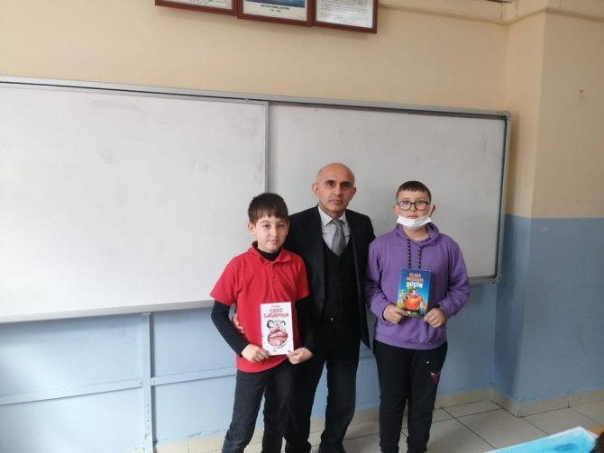 Yenice’de Kitap Kampanyası Devam Ediyor