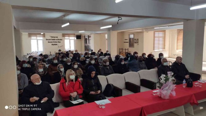65 Çiftçiye Bitkisel Üretimde Zirai Mücadele Yöntemleri Anlatıldı