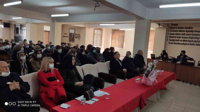 65 Çiftçiye Bitkisel Üretimde Zirai Mücadele Yöntemleri Anlatıldı