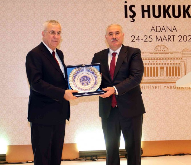 Akarca: “Sosyal Medya Mahkemelerinde Önüne Gelen Hüküm Veriyor”