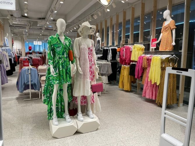 Defacto, Kamerun’da 1 Hafta İçinde 2 Mağaza Açtı