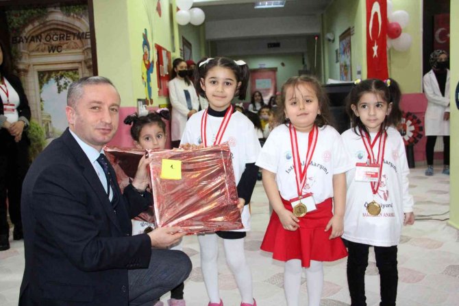 Ağrı’da İ̇stiklal Marşı’nı Güzel Okuma Yarışması Düzenlendi