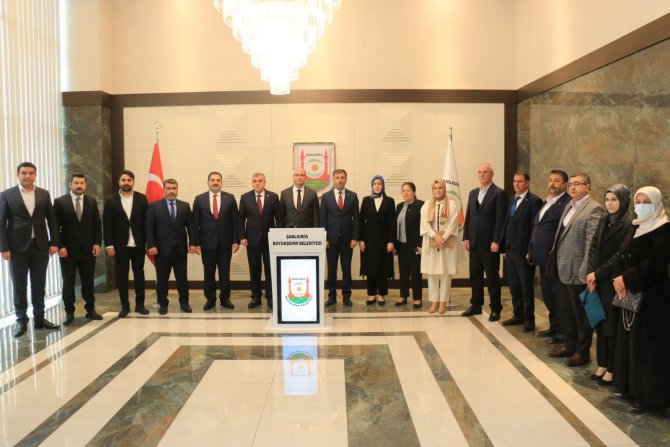 Ak Partili Ömer İ̇leri’den Şanlıurfa Büyükşehir’e Ziyaret