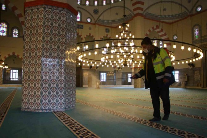 Akyazı’da Camiler Gül Kokacak
