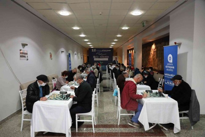 Yaşlı Bireyler, Satranç Turnuvasında Buluştu