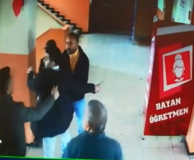 Okula Çağırılan Veli Terör Estirdi