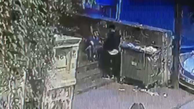 İ̇stanbul’da Hırsızlardan İnanılmaz Yöntem: Önce Çöpe Attılar Sonra Taksiyle Gelip Aldılar