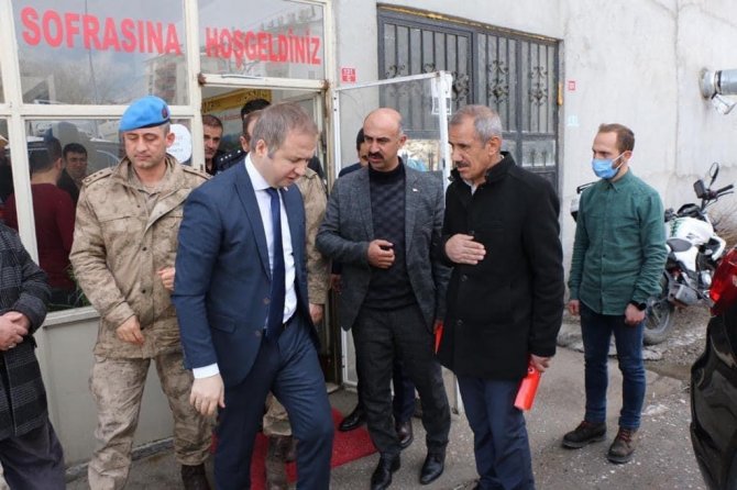 Kaymakam Yelek Şehit Ve Gazi Aileleriyle Yemekte Bir Araya Geldi