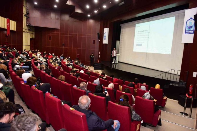 Dijial Pazarlama Akademisi İlk Mezunlarını Verdi