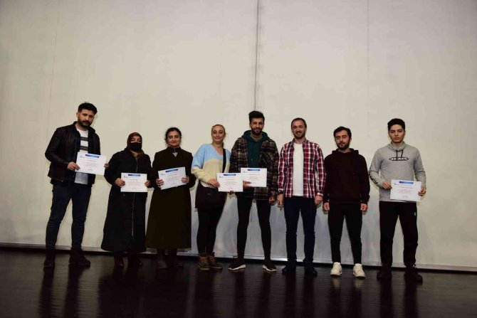 Dijial Pazarlama Akademisi İlk Mezunlarını Verdi