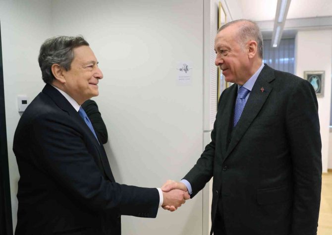 Cumhurbaşkanı Erdoğan, İ̇talya Başbakanı Mario Draghi İle Bir Araya Geldi
