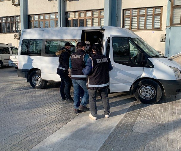Yüzlerce Traktörün Üretim Tarihleri Değiştirilerek Satıldı