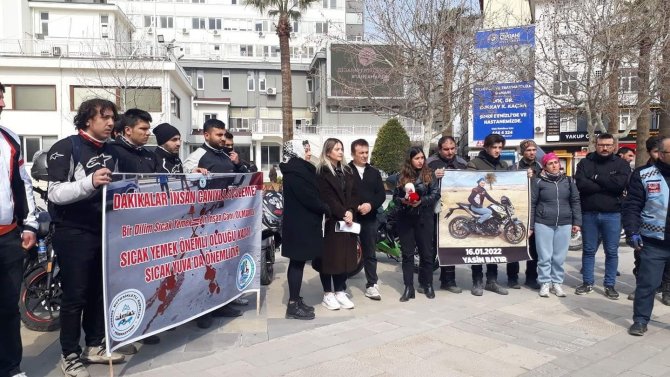 Motokuryeler, Meslektaşlarının Ölümüne Neden Olan Alkollü Sürücünün Tahliye Edilmesine Tepki Gösterdi