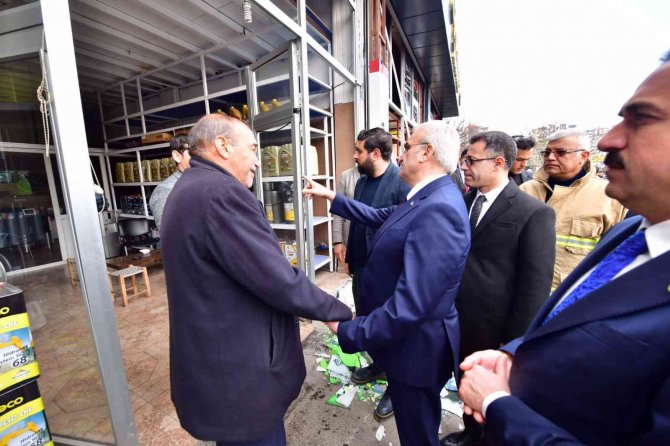 Vali Karaloğlu, Patlamanın Olduğu 3. Sanayi Sitesi’nde İncelemede Bulundu