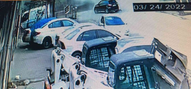 Diyarbakır’daki Patlama Anı Güvenlik Kamerasına Yansıdı