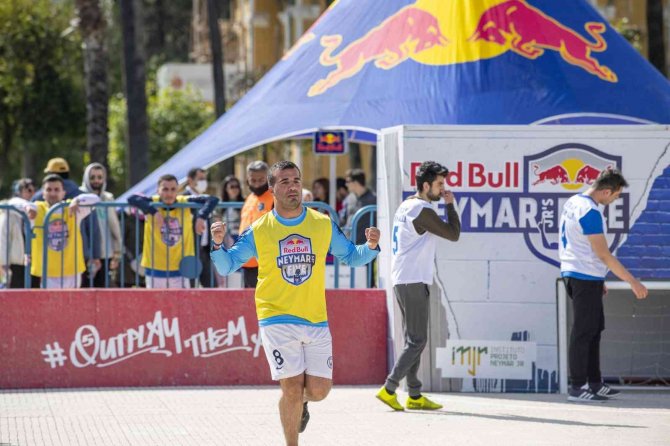 Red Bull Neymar Jr.’s Five’da Türkiye Finali Heyecanı Trabzon’da Yaşanacak