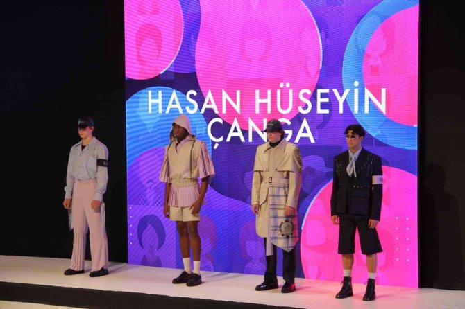 Ei̇b 16. Moda Tasarım Yarışması Görkemli Defileyle Tanıtıldı