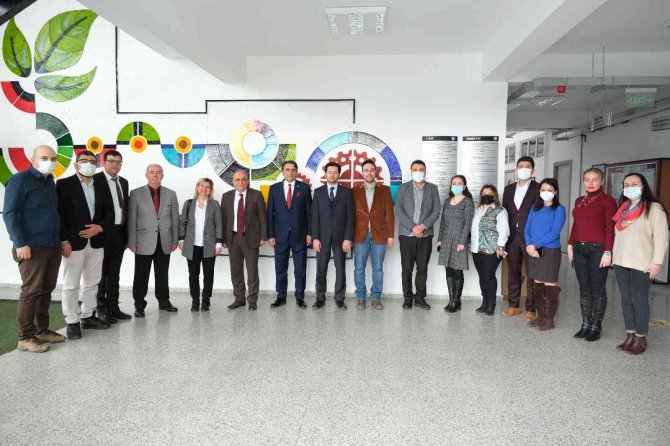 Saraç, Öğrencilere İş Hayatına İlişkin Önemli Bilgiler Verdi