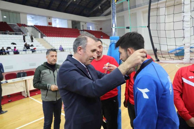 Üniversiteler Voleybol 1. Lig Grup Birinciliği Müsabakaları Sona Erdi