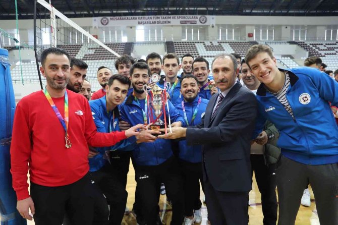 Üniversiteler Voleybol 1. Lig Grup Birinciliği Müsabakaları Sona Erdi