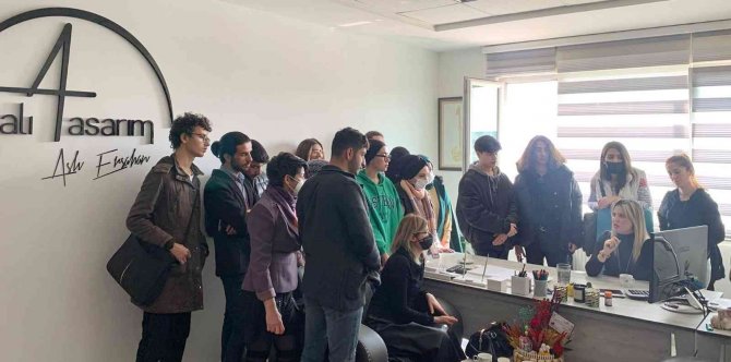 Gaün Öğrencileriyle Halı Tasarımı Üzerine Söyleşi