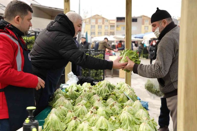 Belediye Tezgahında Marul 5 Lira