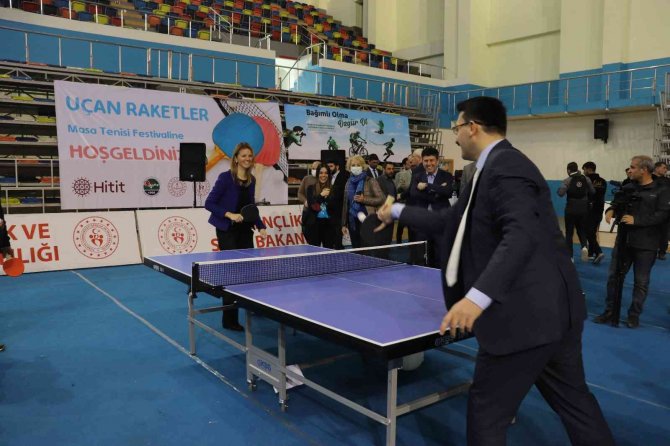 Uçan Raketler Şanlıurfa’da Çocuk Ve Gençlerle Buluştu