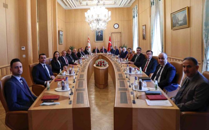Tbmm Başkanı Şentop, Kktc Meclis Başkanı Töre İle Bir Araya Geldi