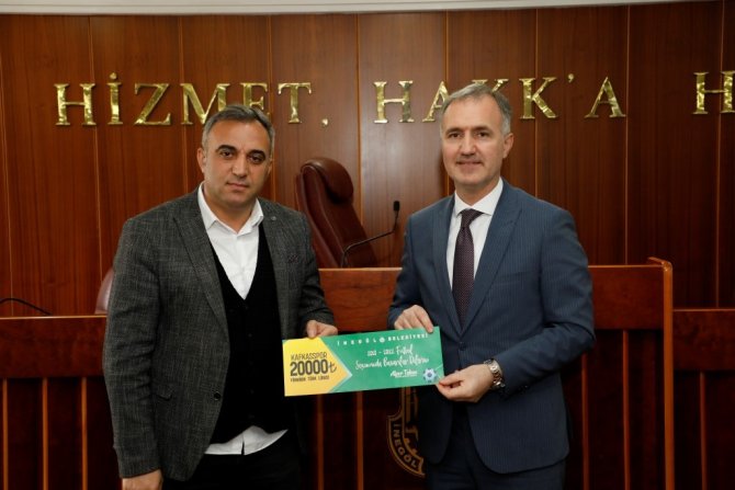 İ̇negöl Belediyesi’nden Amatör Spor Kulüplerine 190 Bin Lira Destek