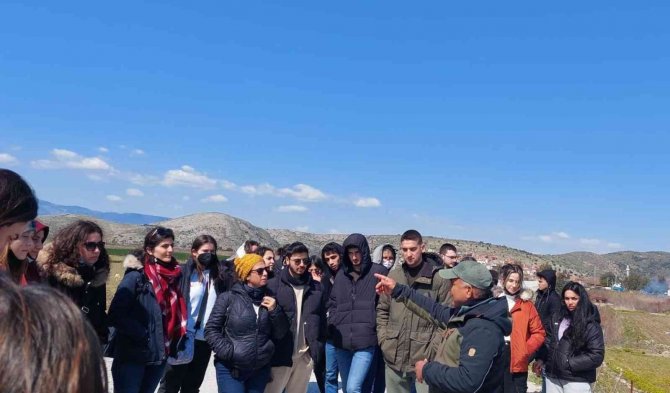 İ̇zmirli Öğrencilerden Aydın’a Teknik Gezi