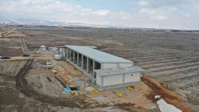 Konya Büyükşehir Belediyesi Sanayi İ̇tfaiye Merkezi Hızla Yükseliyor